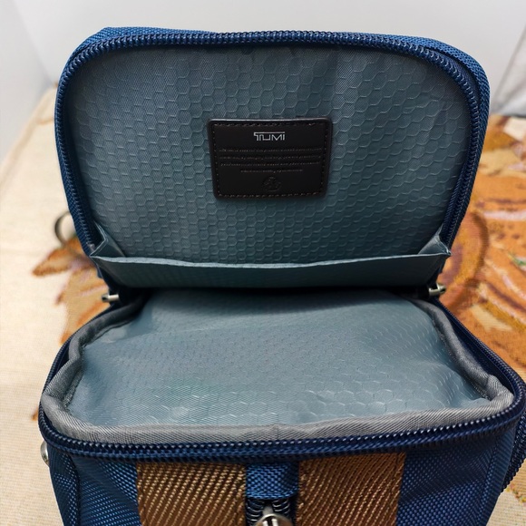 Tumi Alpha Bravo Monterey Sling Bag - Picture 9 of 9